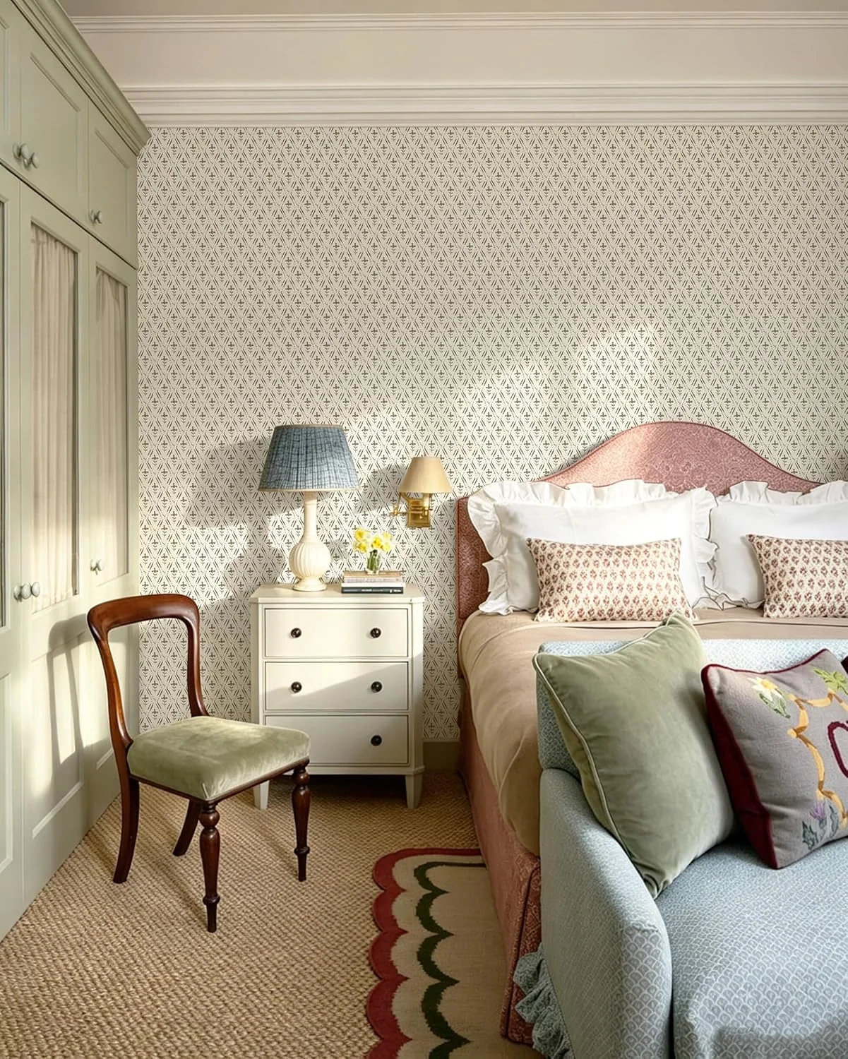 Heroad Green Farmhouse Floral peel and stick wallpaper in a room