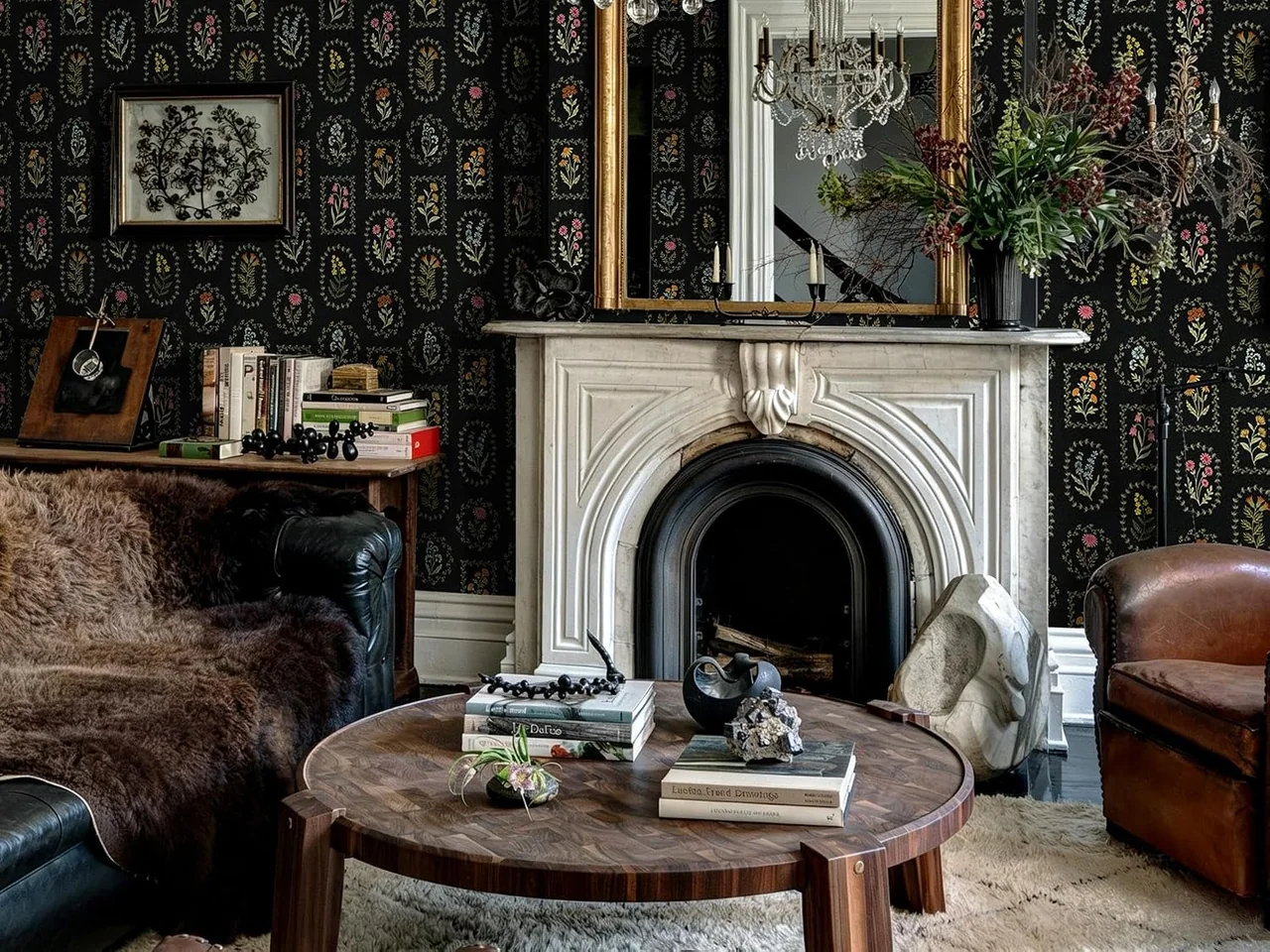 Heroad Black Botanical Cameo peel and stick wallpaper in a room