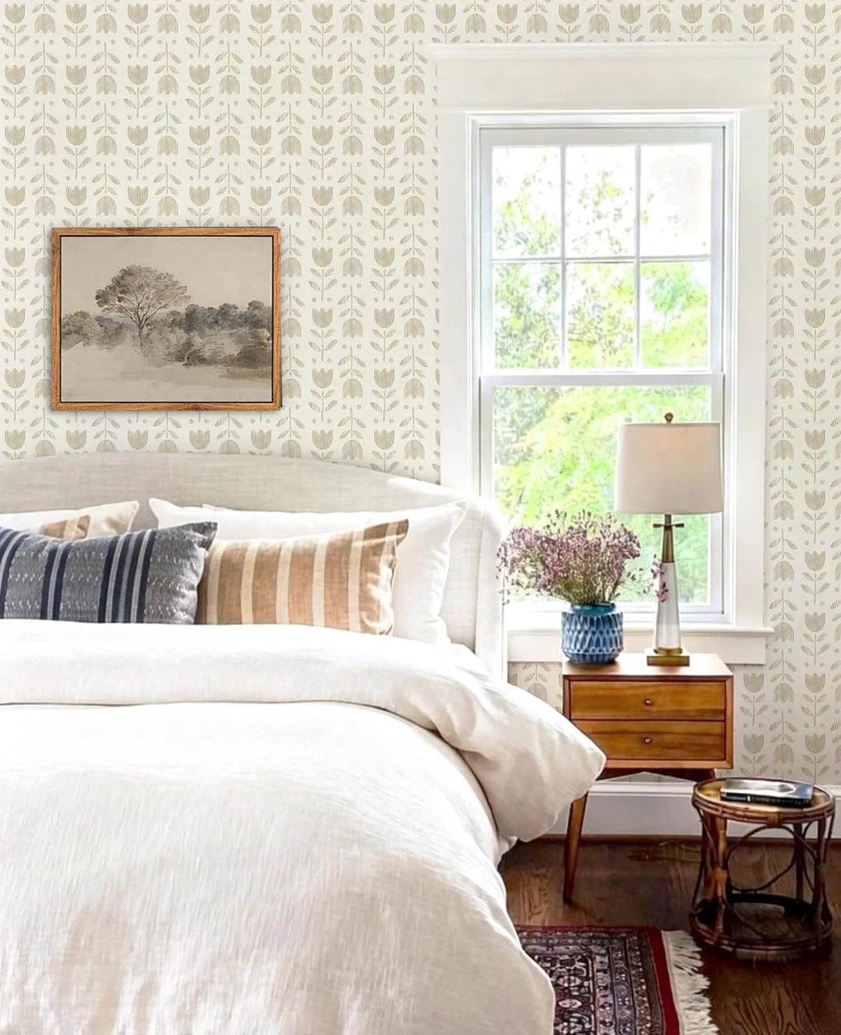 Heroad Beige Tulip peel and stick wallpaper in a room