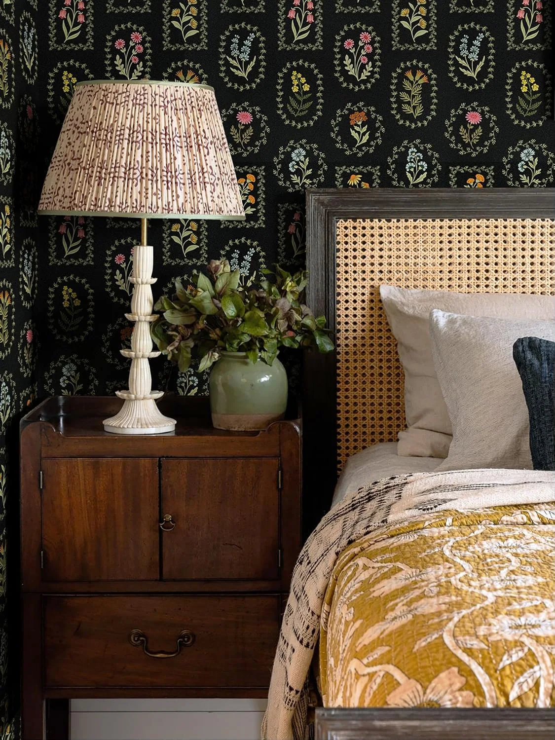 Heroad Black Botanical Cameo peel and stick wallpaper in a room
