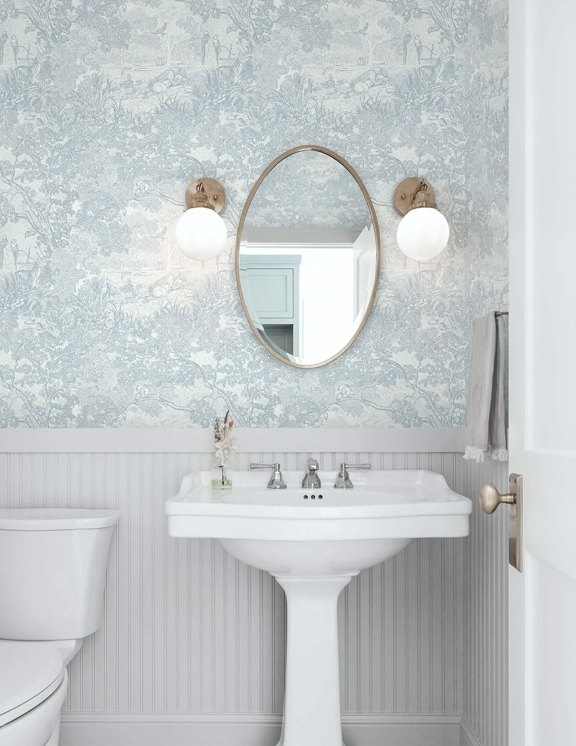 Heroad Blue and White Vintage Floral peel and stick wallpaper in a room