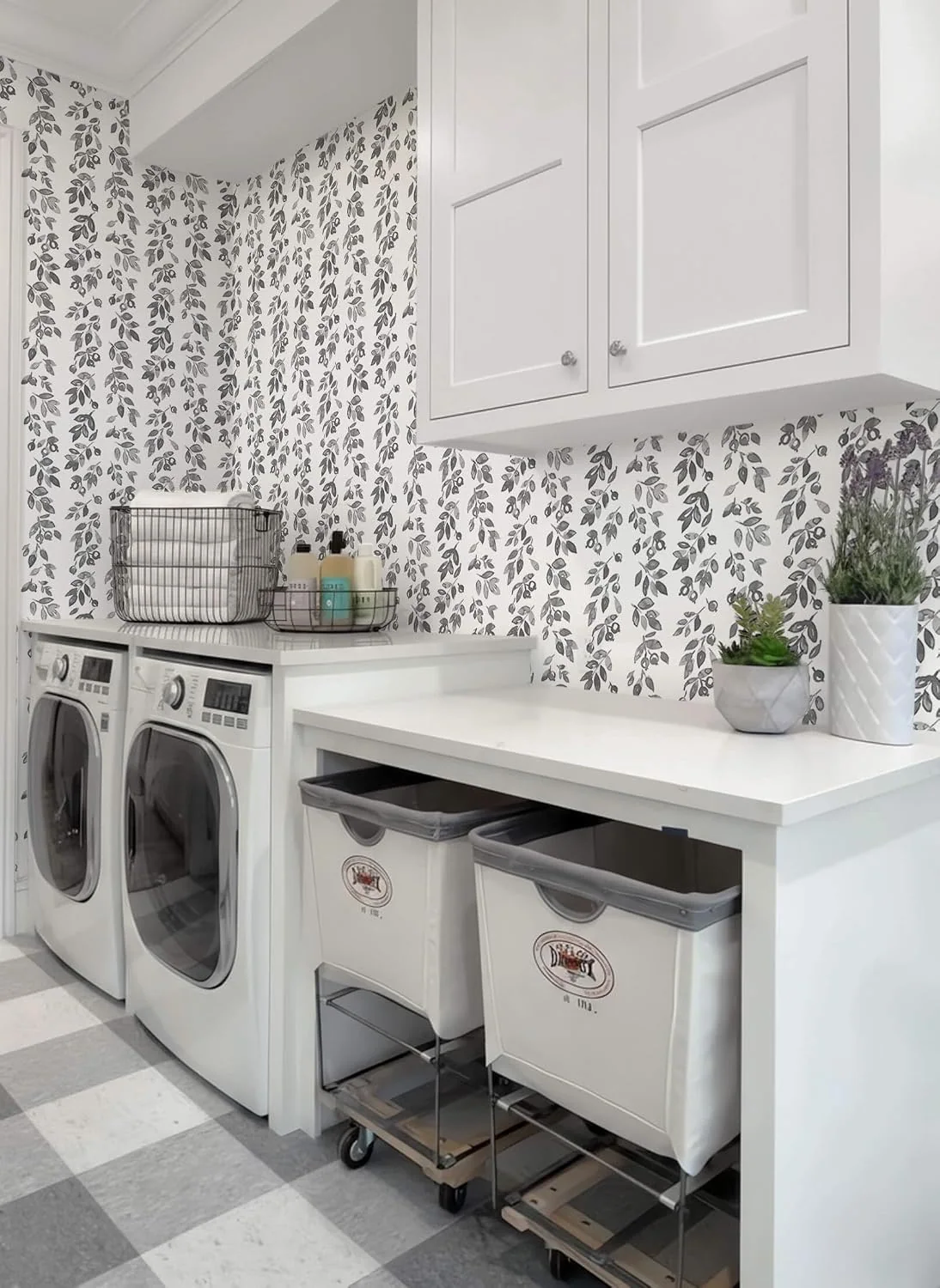 Heroad Grey Vintage Leaf peel and stick wallpaper in a room