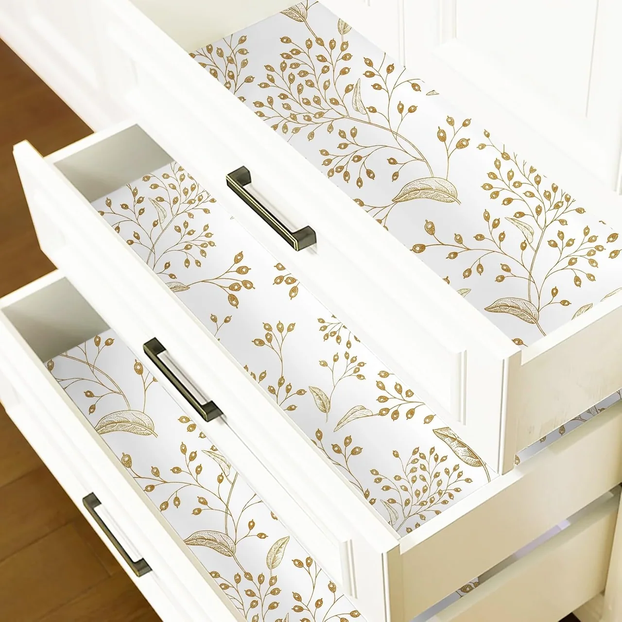 Heroad White and Gold Floral peel and stick wallpaper in a room