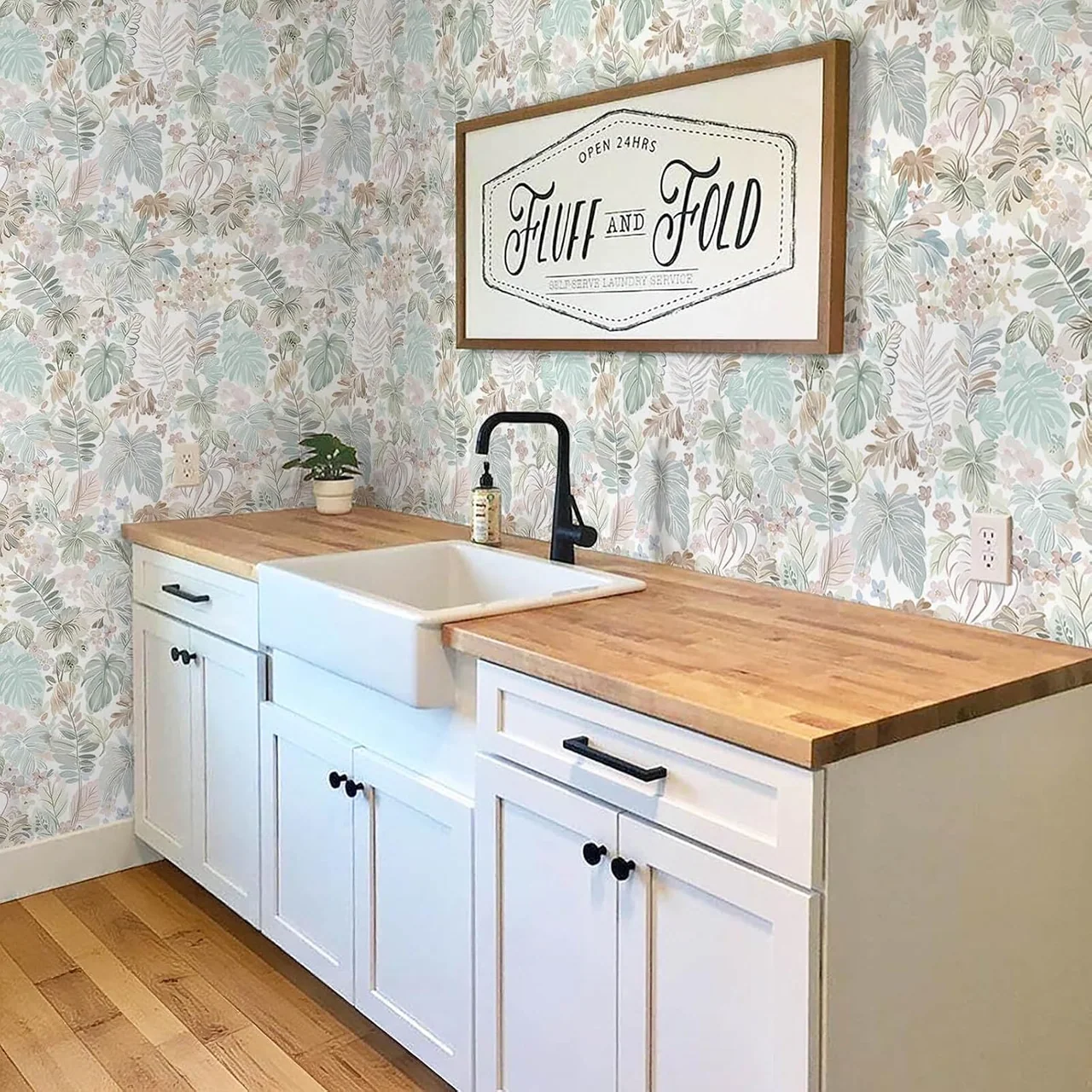 Heroad Pink Tropical Botanical peel and stick wallpaper in a room