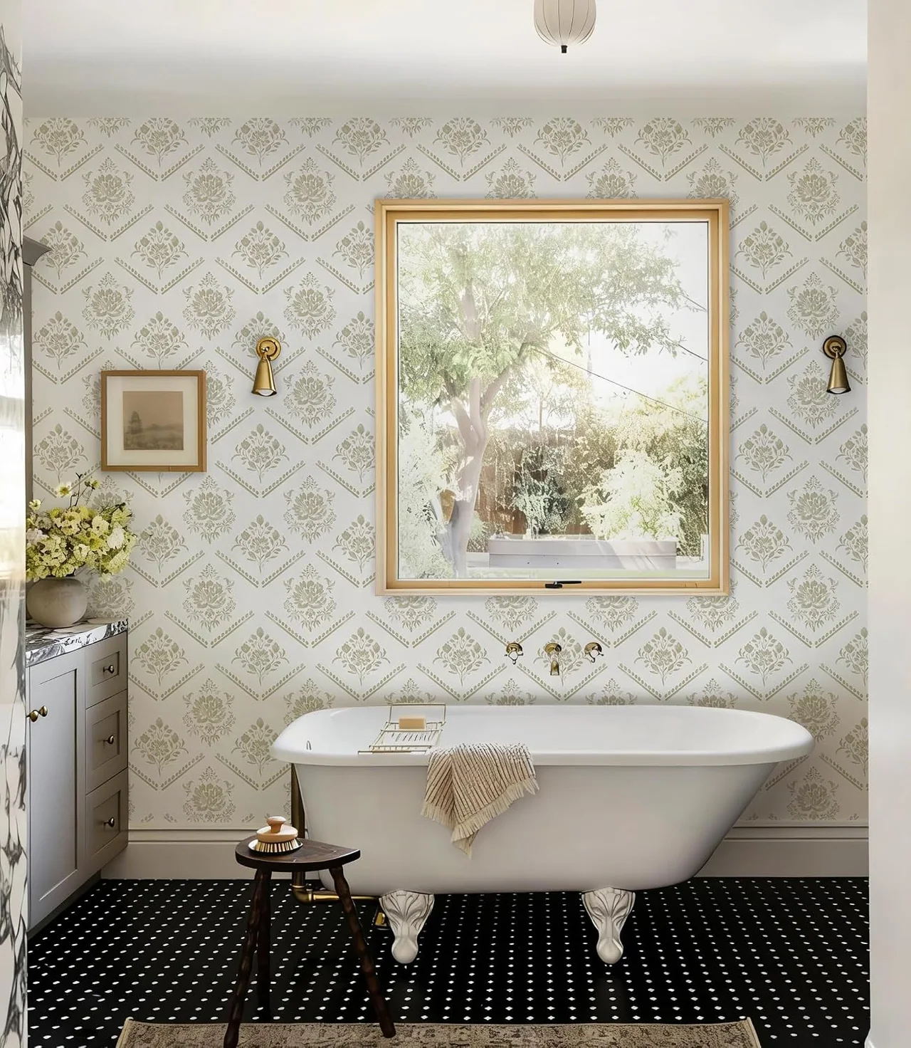 Heroad Neutral Vintage Floral peel and stick wallpaper in a room
