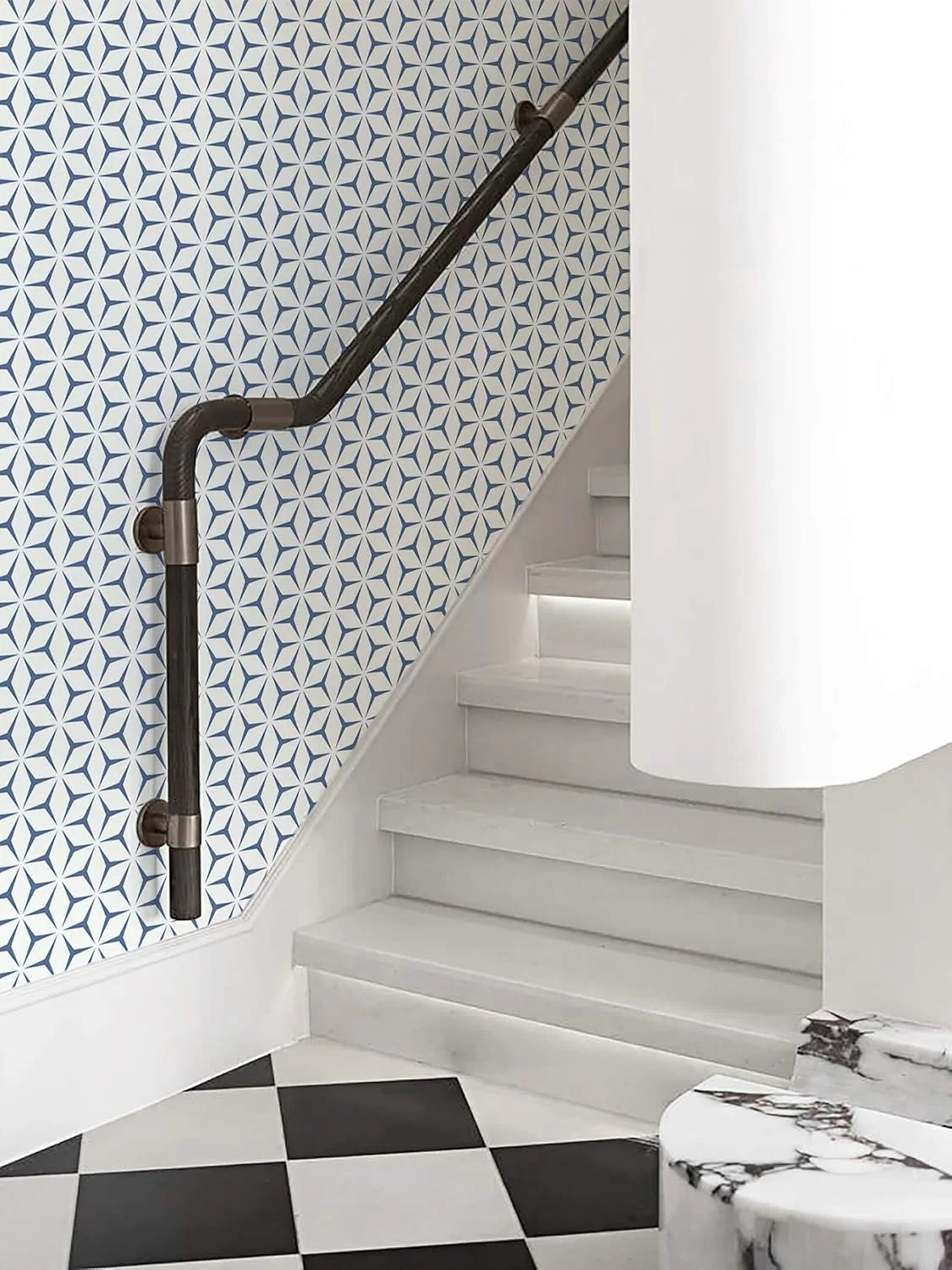 Heroad Blue Modern Geometric peel and stick wallpaper in a room