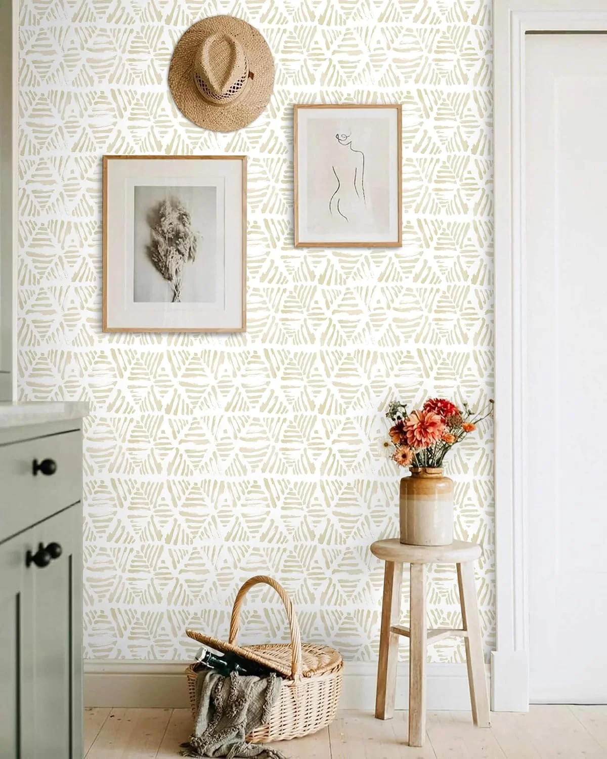 Heroad Beige Boho Triangle peel and stick wallpaper in a room