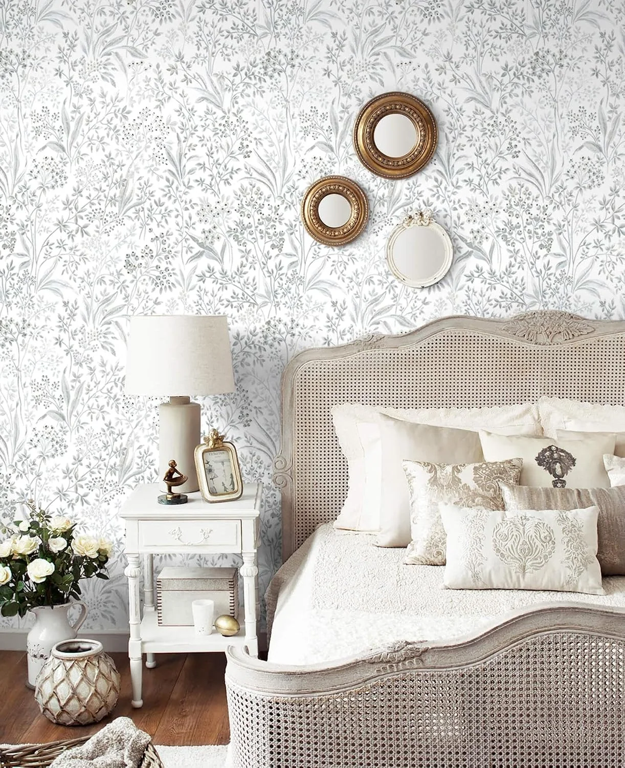 Heroad Grey Wildflower Sketch peel and stick wallpaper in a room