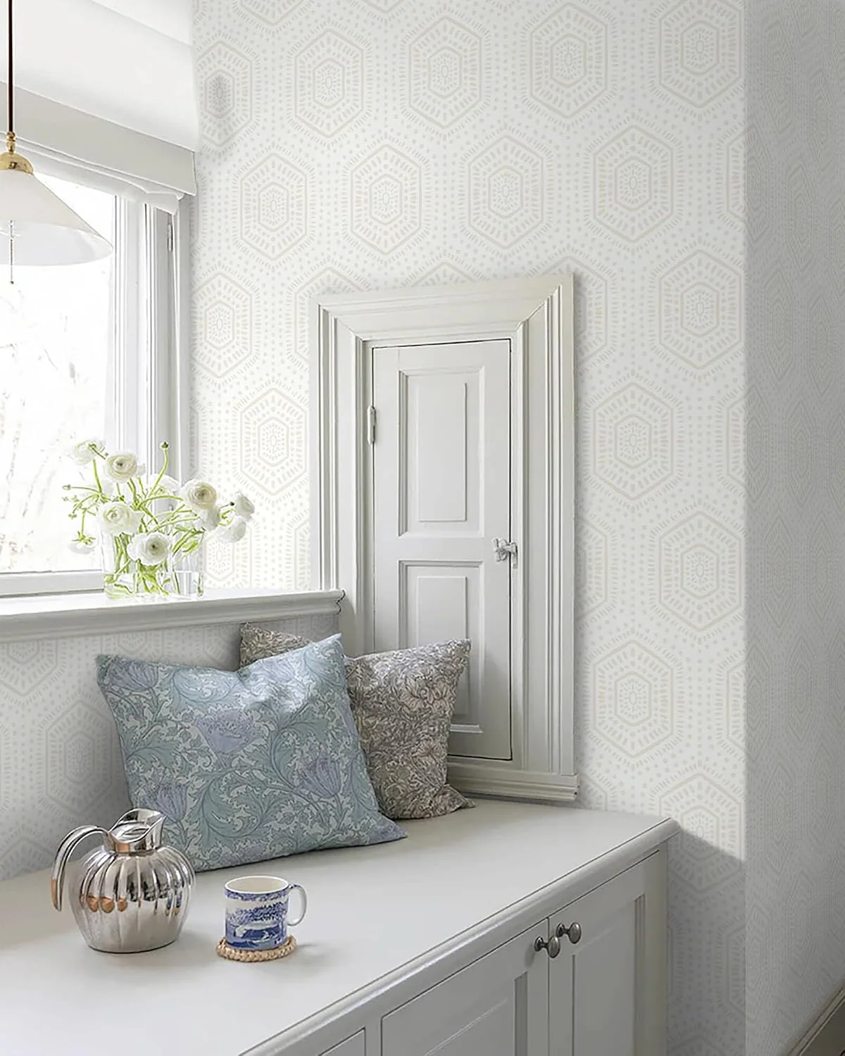 Heroad White Boho Hexagon peel and stick wallpaper in a room