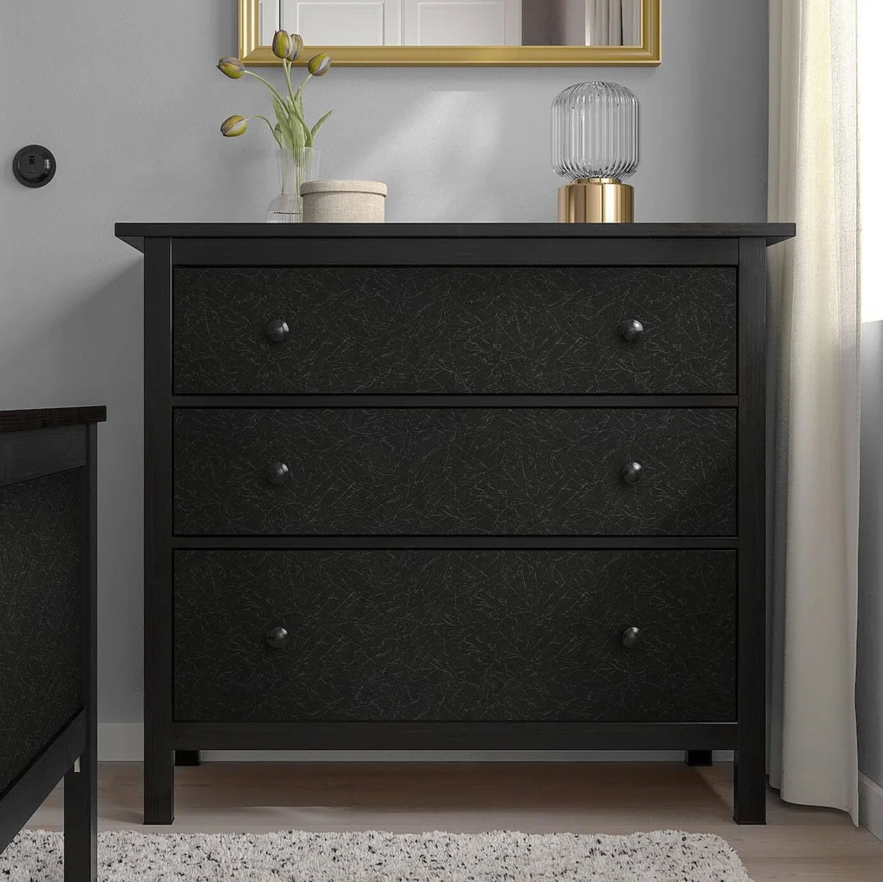 Heroad Black Silk peel and stick wallpaper in a room