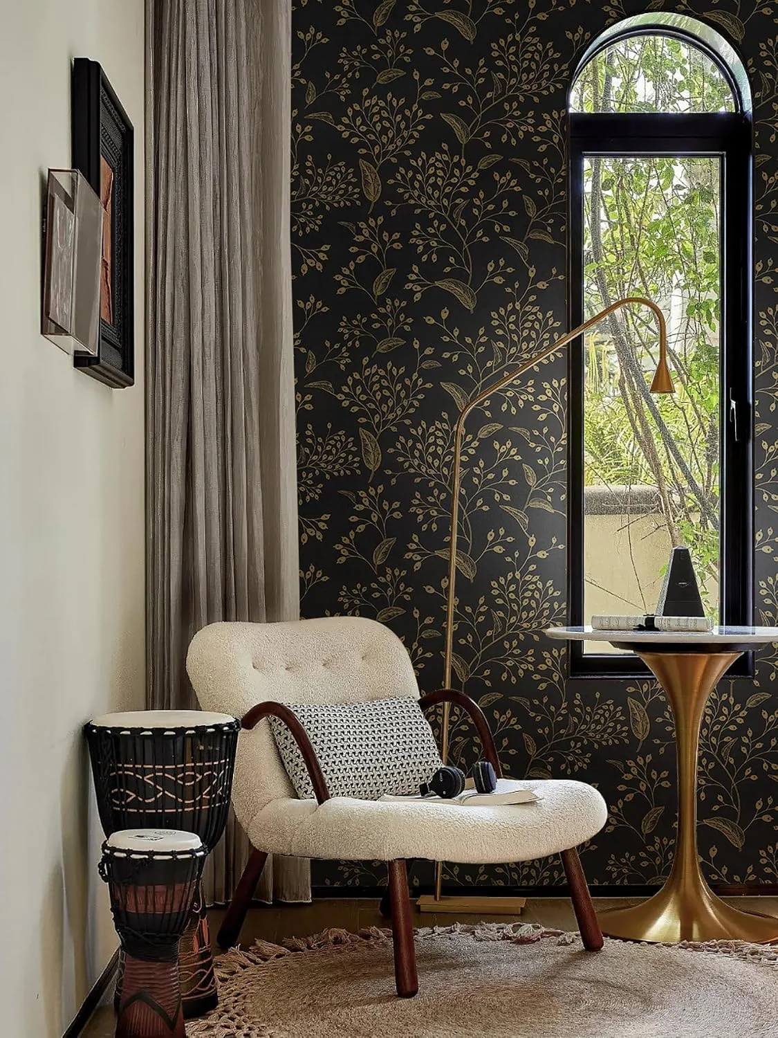 Heroad Black and Gold Boho Floral peel and stick wallpaper in a room